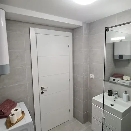 Luxury Sea View Apartment *