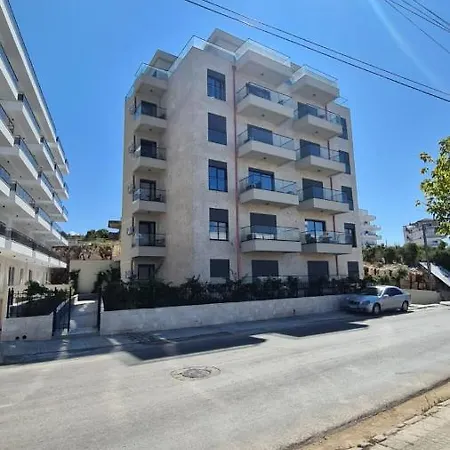 Luxury Sea View Apartment *