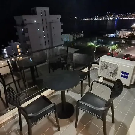 Luxury Sea View Apartment